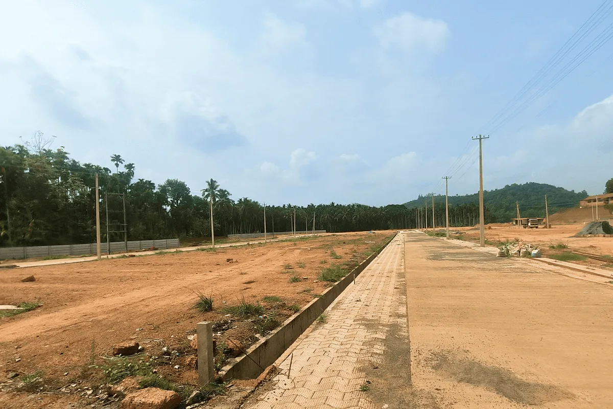 Gomathi layout thumbe-3